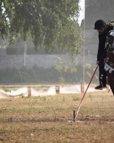 tent-pegging-7026381_1280